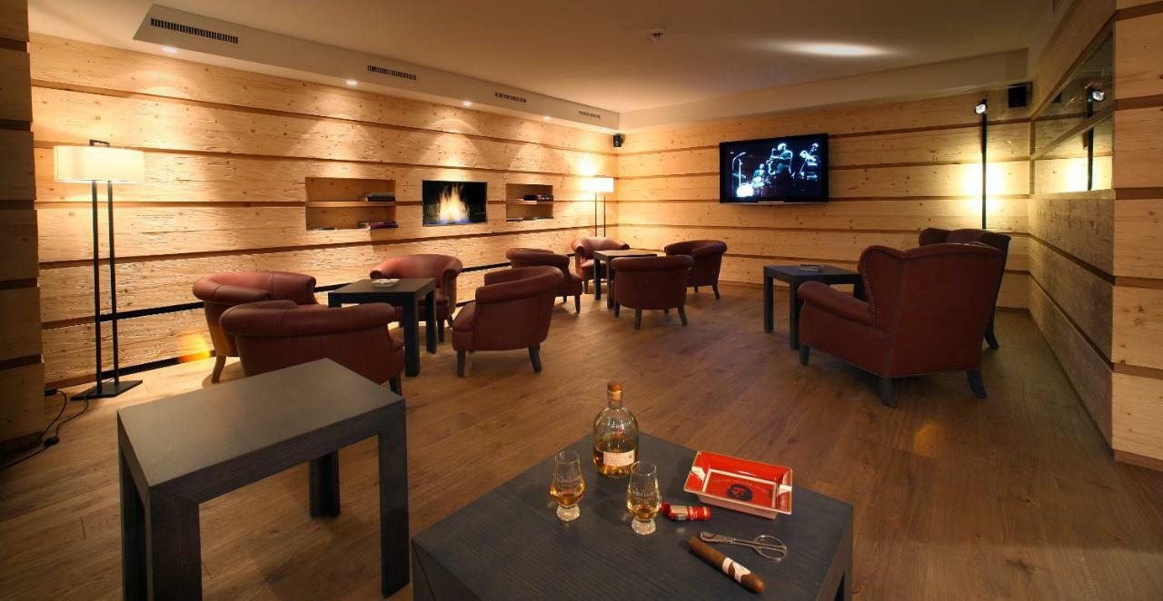 Bernerhof Swiss Quality Hotel Gstaad Eksteriør bilde